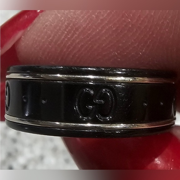 Gucci iconic ring thin band. Size 6.5 - Picture 2 of 4